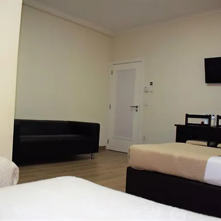 尤尼维索罗曼蒂克旅馆 3* Lisboa