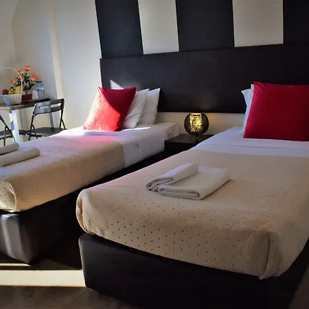 ユニベルソ ロマンティコ リスボン