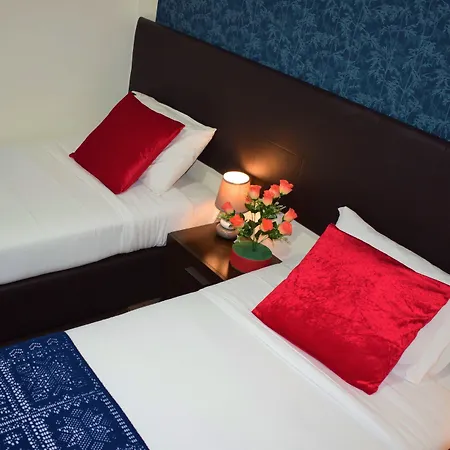 ユニベルソ ロマンティコ 3*