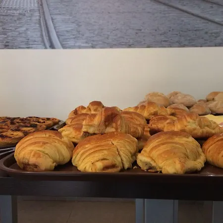 ゲストハウス ユニベルソ ロマンティコ リスボン