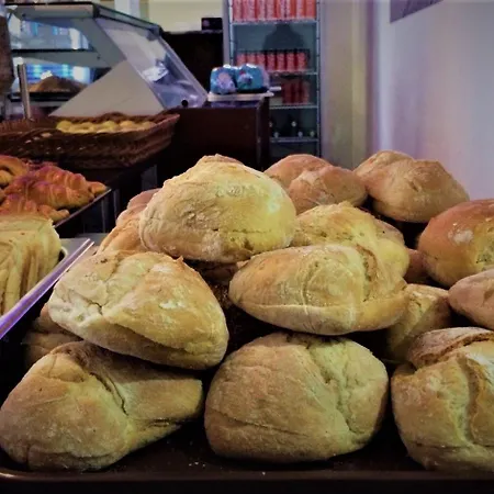 ゲストハウス ユニベルソ ロマンティコ リスボン